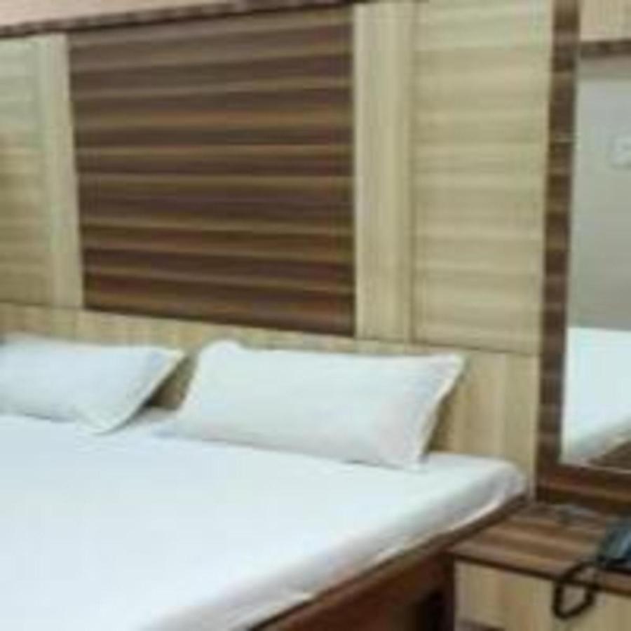 Carnival Hotel ปูเน่ ภายนอก รูปภาพ